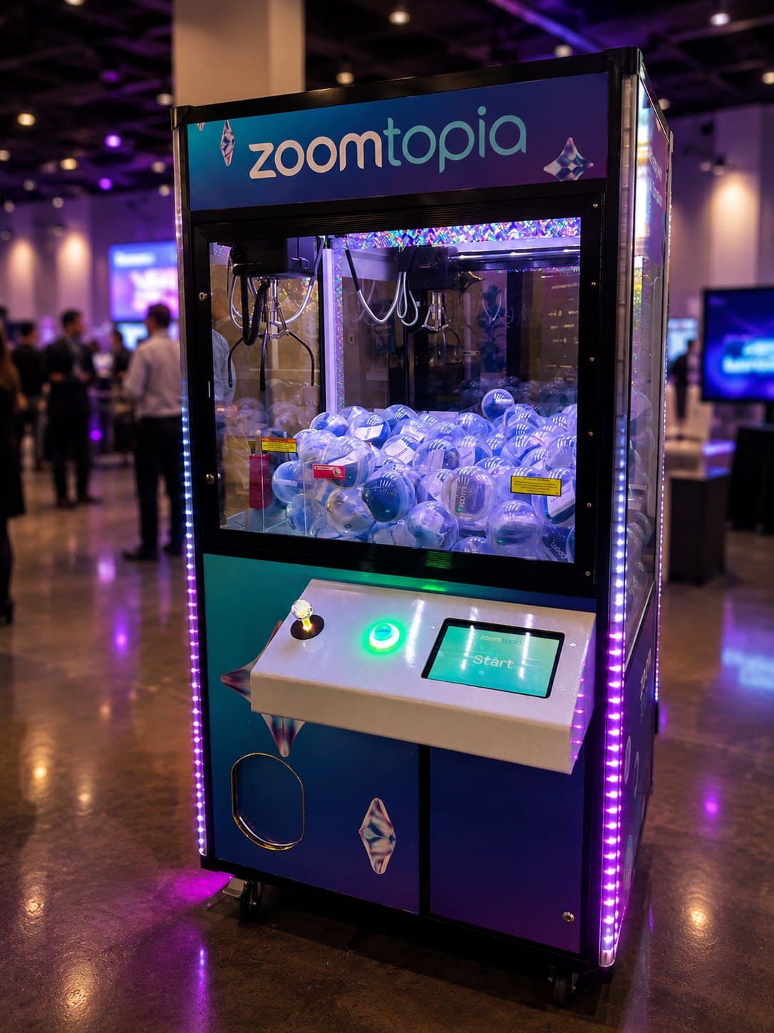 Zoomtopia branded Event Claw Pro 41XL example build: Convention Build